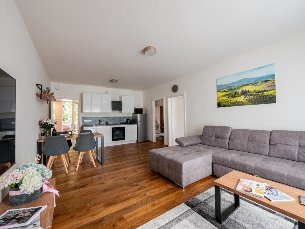 Apartmany Resort 브르흘라비 외부 사진