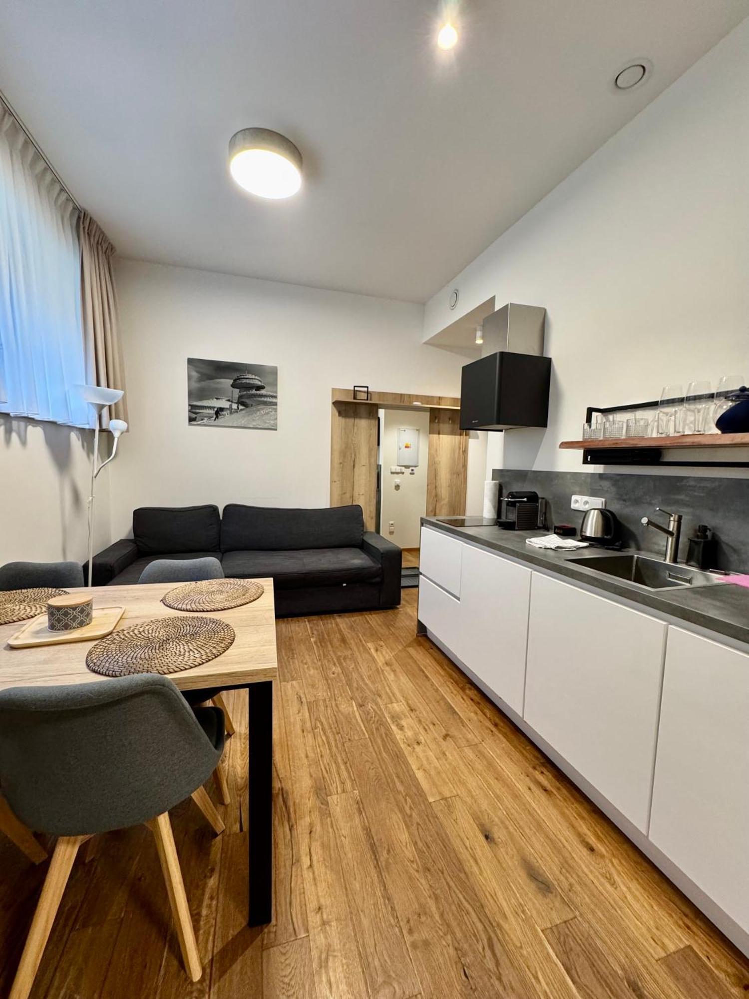 Apartmany Resort 브르흘라비 외부 사진